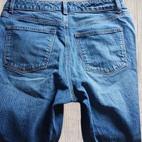 Talbots Womens Everyday Relaxed Capri Jeans 6P Mid-Rise Blue Denim - Picture 10 of 10